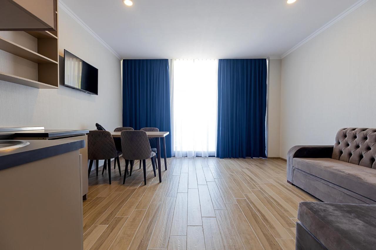 Kvariati Panorama Apartman Kültér fotó