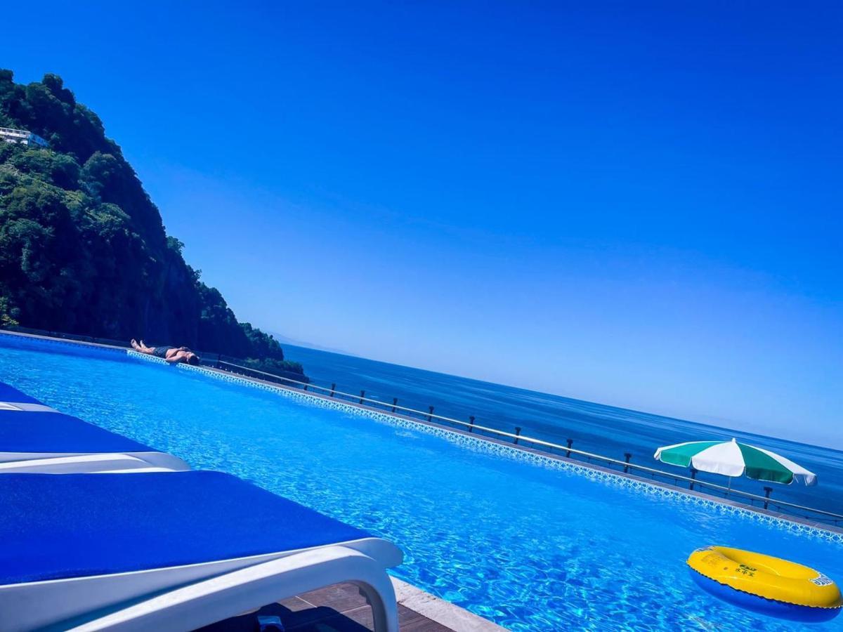 Kvariati Panorama Apartman Kültér fotó